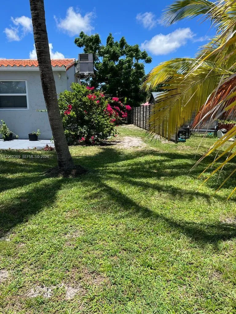 2471 Dewey St, Hollywood, Florida 33020, Hollywood, Florida 33020, 3 Bedrooms Bedrooms, ,1 BathroomBathrooms,Residential,For Sale,2471 Dewey St, Hollywood, Florida 33020,A12003369