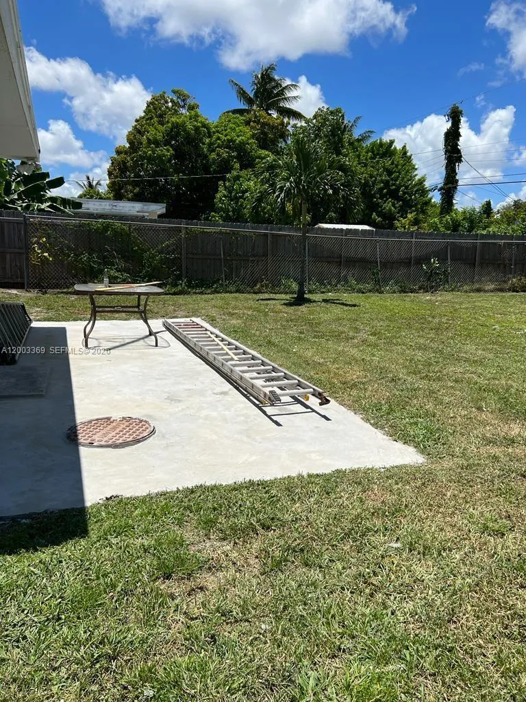 2471 Dewey St, Hollywood, Florida 33020, Hollywood, Florida 33020, 3 Bedrooms Bedrooms, ,1 BathroomBathrooms,Residential,For Sale,2471 Dewey St, Hollywood, Florida 33020,A12003369