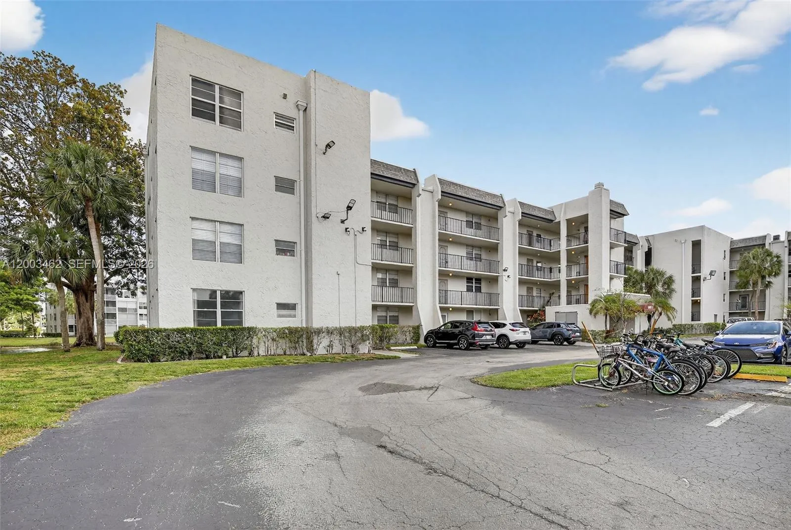 9235 Lagoon Pl 404, Davie, Florida 33324, Davie, Florida 33324, 2 Bedrooms Bedrooms, ,2 BathroomsBathrooms,Residential,For Sale,9235 Lagoon Pl 404, Davie, Florida 33324,A12003462