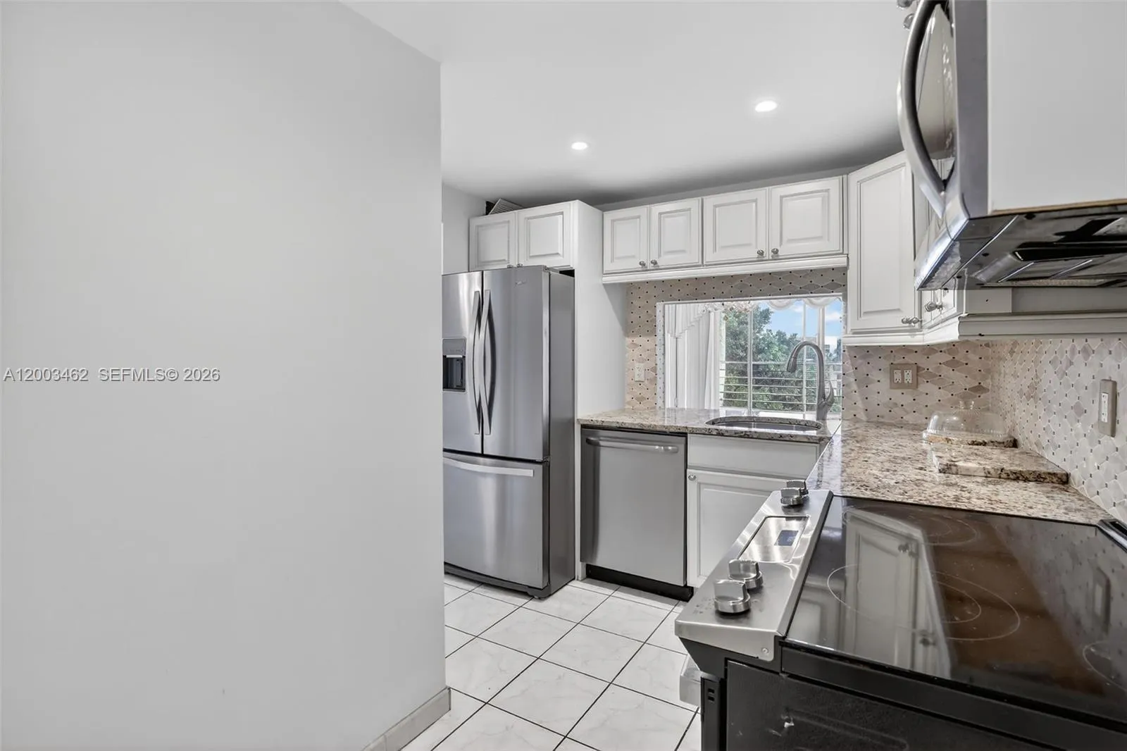 9235 Lagoon Pl 404, Davie, Florida 33324, Davie, Florida 33324, 2 Bedrooms Bedrooms, ,2 BathroomsBathrooms,Residential,For Sale,9235 Lagoon Pl 404, Davie, Florida 33324,A12003462