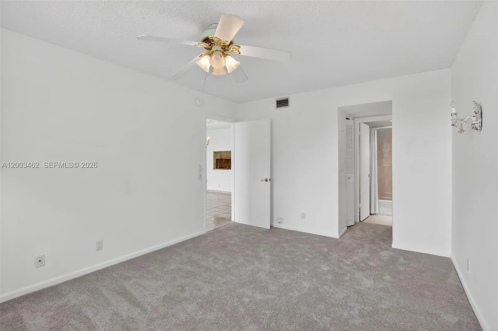 9235 Lagoon Pl 404, Davie, Florida 33324, Davie, Florida 33324, 2 Bedrooms Bedrooms, ,2 BathroomsBathrooms,Residential,For Sale,9235 Lagoon Pl 404, Davie, Florida 33324,A12003462