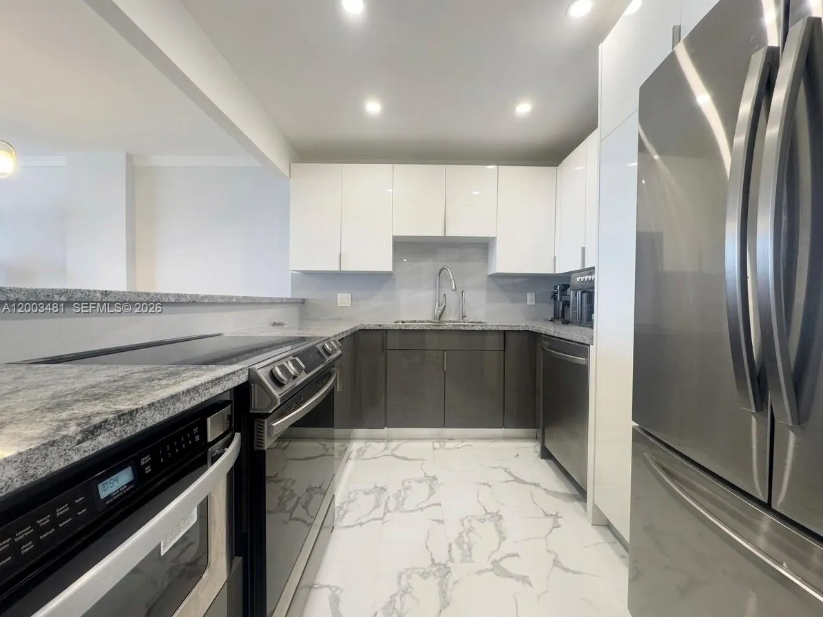 3800 S Ocean Dr 802, Hollywood, Florida 33019, Hollywood, Florida 33019, 1 Bedroom Bedrooms, ,1 BathroomBathrooms,Residential,For Sale,3800 S Ocean Dr 802, Hollywood, Florida 33019,A12003481