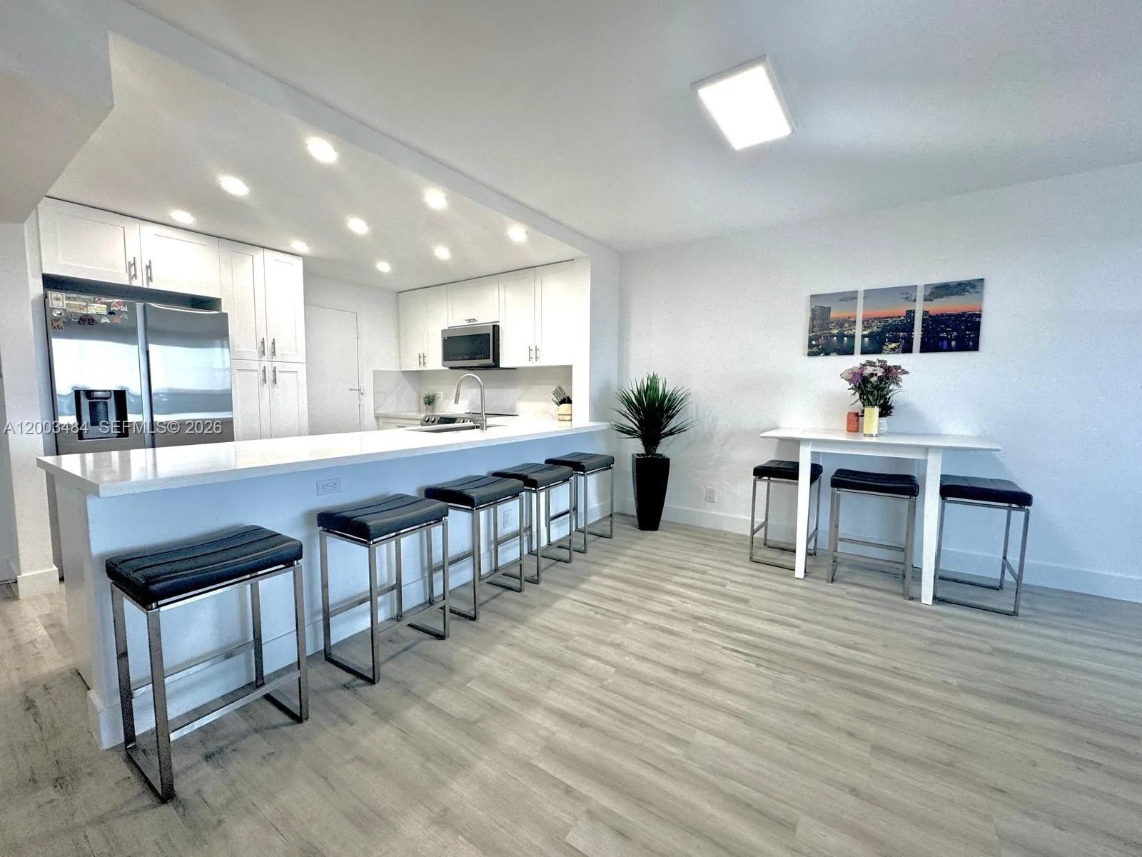 3800 S Ocean Dr 1812, Hollywood, Florida 33019, Hollywood, Florida 33019, 2 Bedrooms Bedrooms, ,2 BathroomsBathrooms,Residential,For Sale,3800 S Ocean Dr 1812, Hollywood, Florida 33019,A12003484