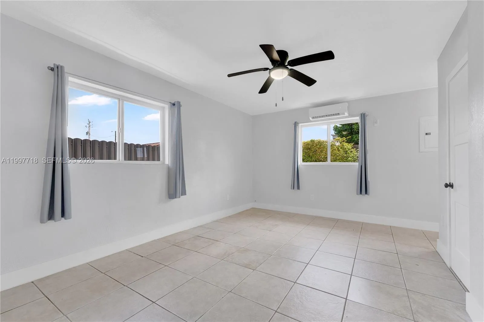 3827 Sw 88th Ct, Miami, Florida 33165, Miami, Florida 33165, ,Residential Income,For Sale,3827 Sw 88th Ct, Miami, Florida 33165,A11997718