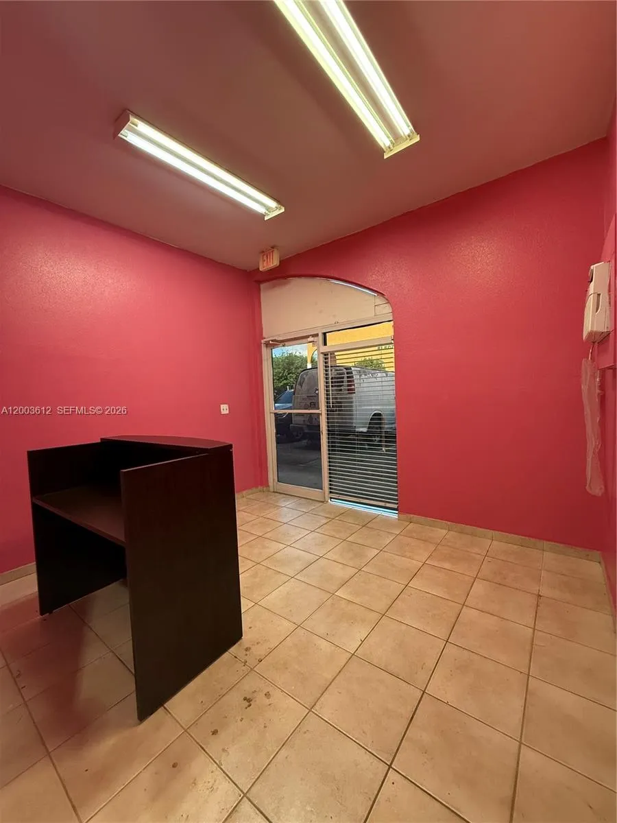2954 W 84th St 114, Hialeah, Florida 33018, Hialeah, Florida 33018, ,Commercial Lease,For Rent,2954 W 84th St 114, Hialeah, Florida 33018,A12003612