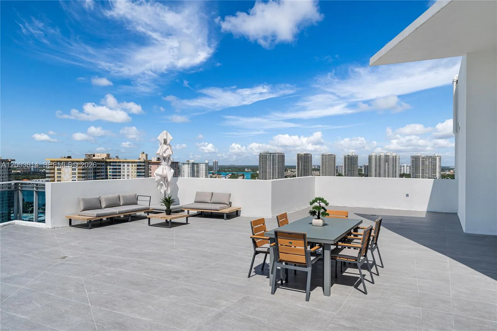 Roof Top​​‌​​​​‌​​‌‌​‌‌​​​‌‌​‌​‌​‌​​​‌​​ Terrace