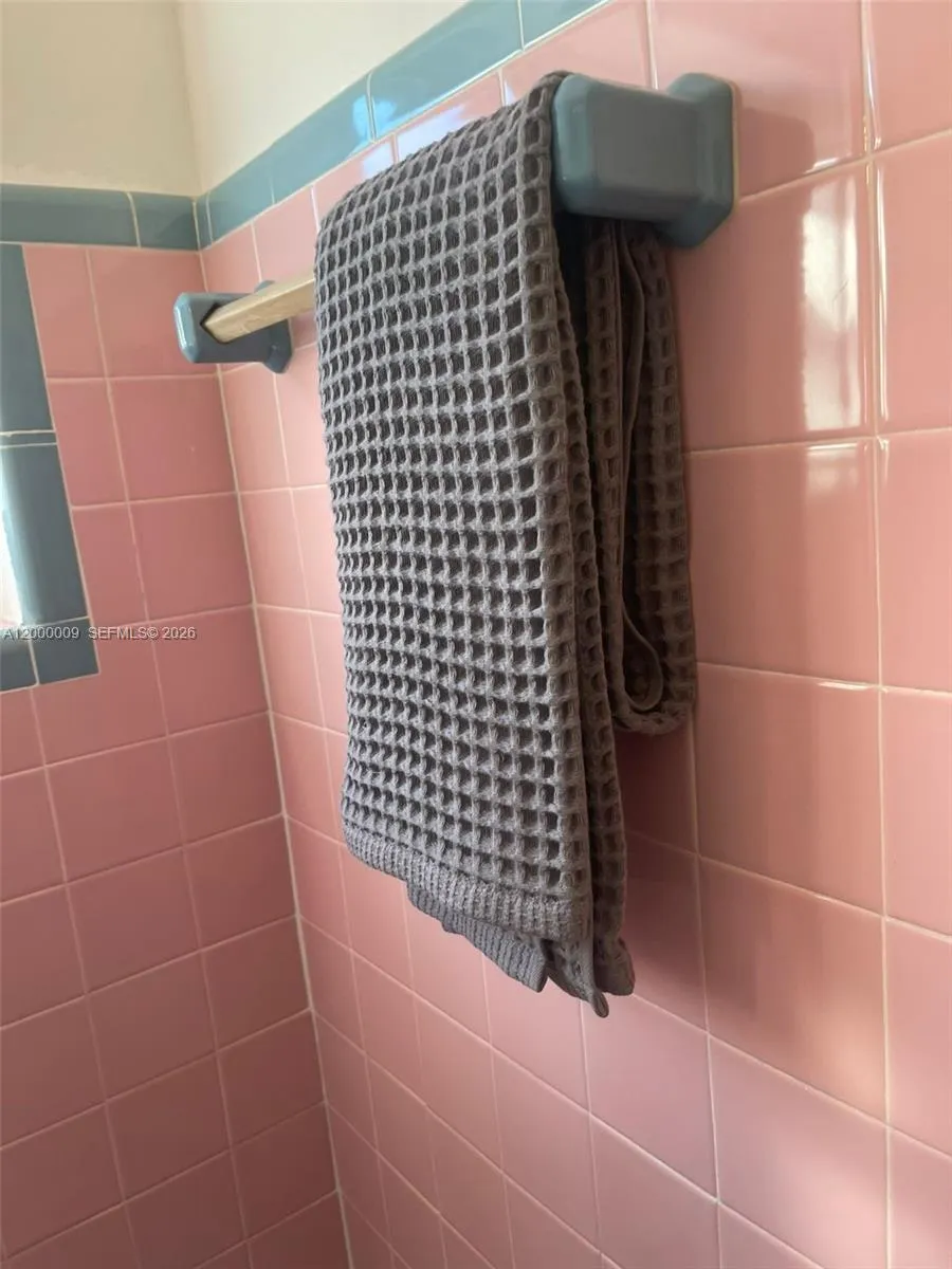 338 Roosevelt St, Hollywood, Florida 33019, Hollywood, Florida 33019, ,Residential Income,For Sale,338 Roosevelt St, Hollywood, Florida 33019,A12000009