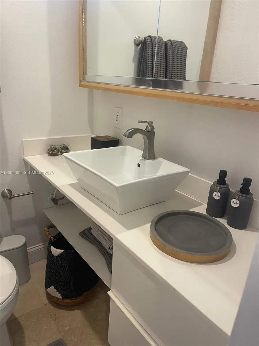 338 Roosevelt St, Hollywood, Florida 33019, Hollywood, Florida 33019, ,Residential Income,For Sale,338 Roosevelt St, Hollywood, Florida 33019,A12000009