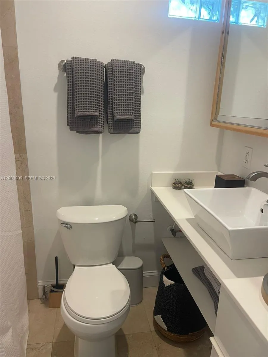338 Roosevelt St, Hollywood, Florida 33019, Hollywood, Florida 33019, ,Residential Income,For Sale,338 Roosevelt St, Hollywood, Florida 33019,A12000009