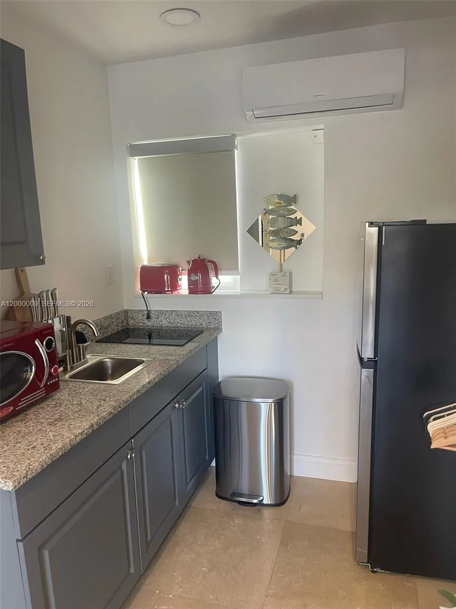 338 Roosevelt St, Hollywood, Florida 33019, Hollywood, Florida 33019, ,Residential Income,For Sale,338 Roosevelt St, Hollywood, Florida 33019,A12000009