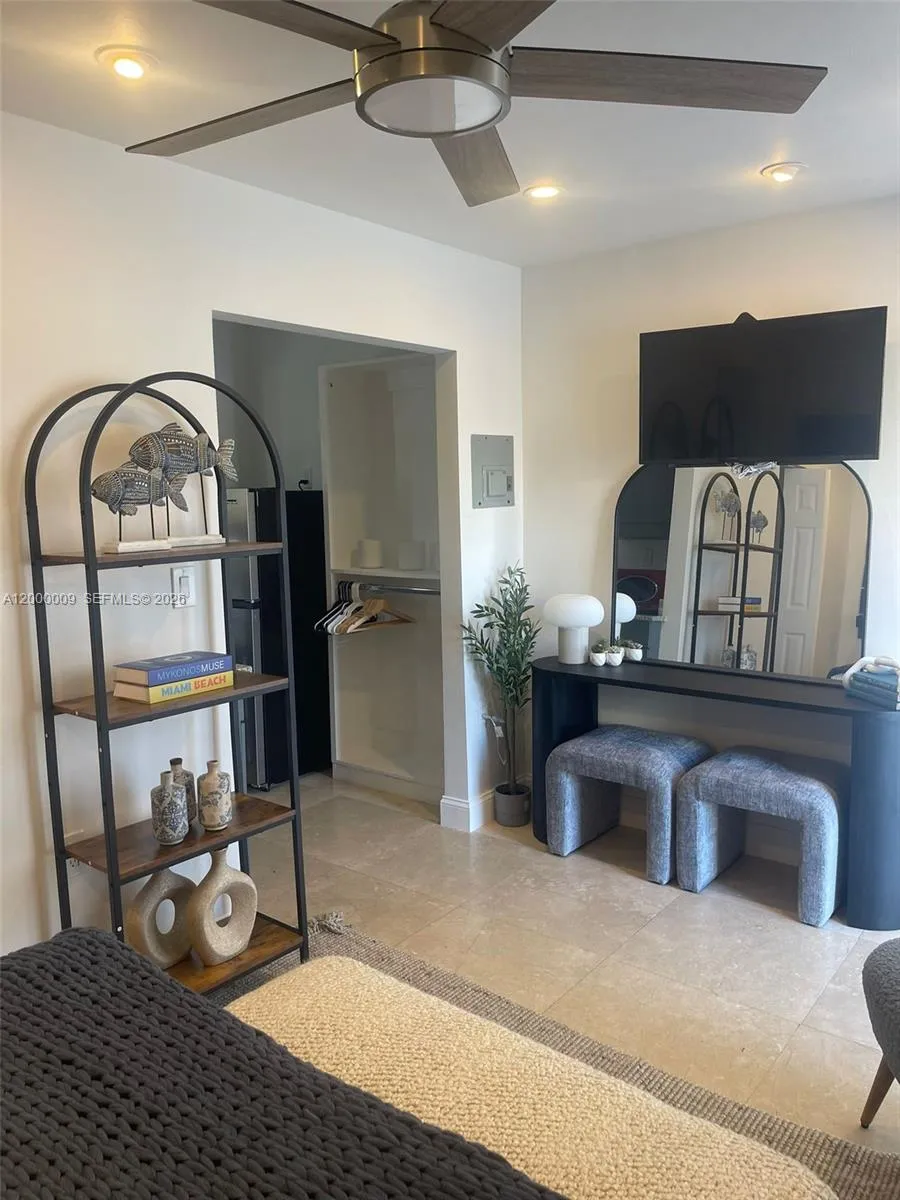 338 Roosevelt St, Hollywood, Florida 33019, Hollywood, Florida 33019, ,Residential Income,For Sale,338 Roosevelt St, Hollywood, Florida 33019,A12000009