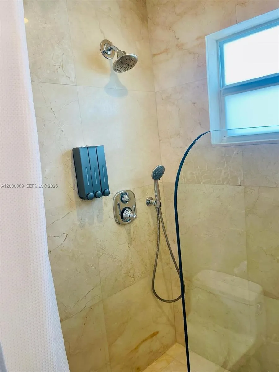 338 Roosevelt St, Hollywood, Florida 33019, Hollywood, Florida 33019, ,Residential Income,For Sale,338 Roosevelt St, Hollywood, Florida 33019,A12000009