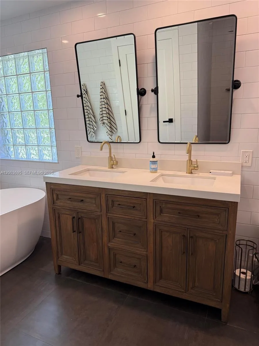 8320 Sw 161st St, Palmetto Bay, Florida 33157, Palmetto Bay, Florida 33157, 4 Bedrooms Bedrooms, ,3 BathroomsBathrooms,Residential,For Sale,8320 Sw 161st St, Palmetto Bay, Florida 33157,A12003695