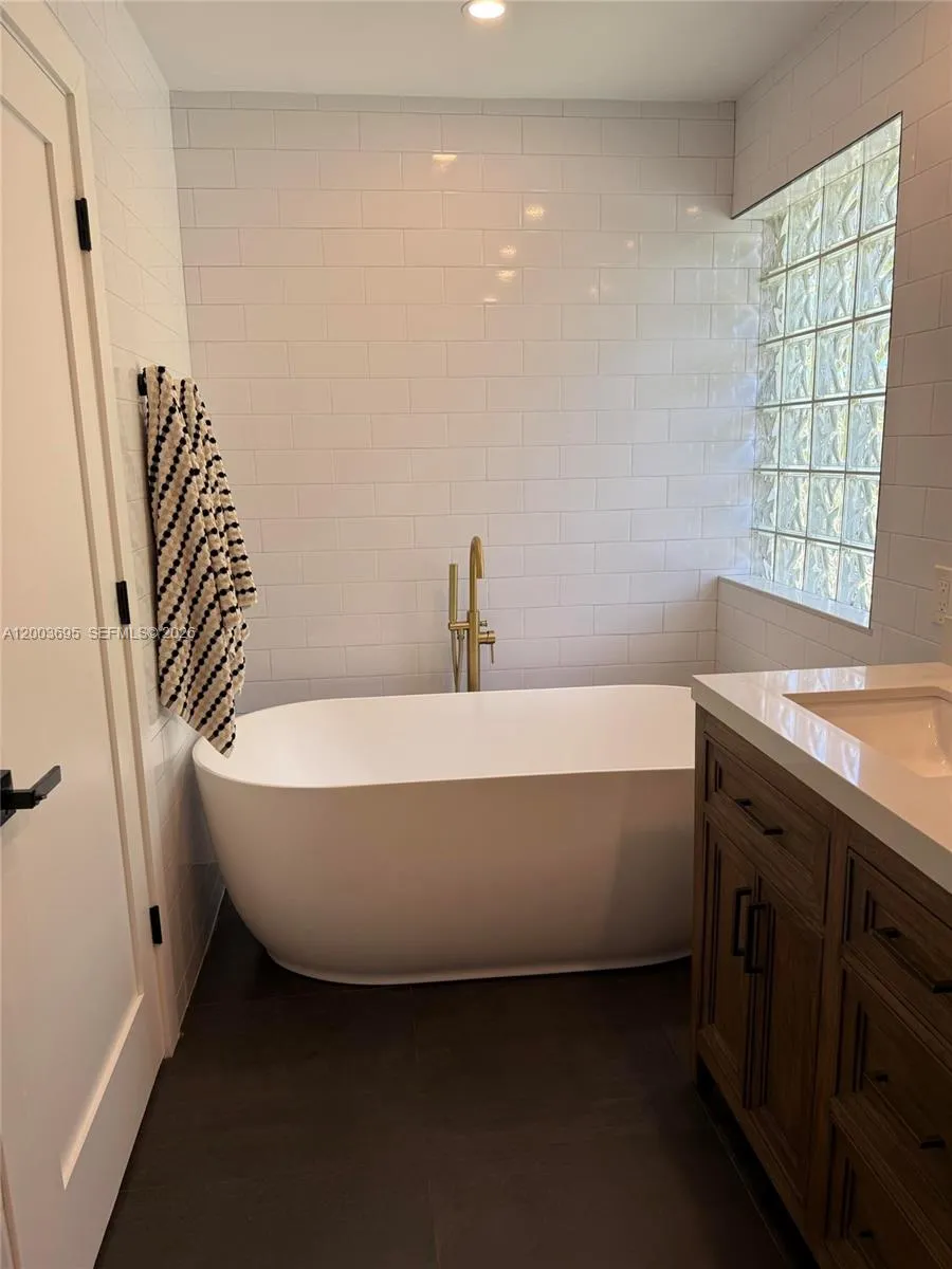 8320 Sw 161st St, Palmetto Bay, Florida 33157, Palmetto Bay, Florida 33157, 4 Bedrooms Bedrooms, ,3 BathroomsBathrooms,Residential,For Sale,8320 Sw 161st St, Palmetto Bay, Florida 33157,A12003695