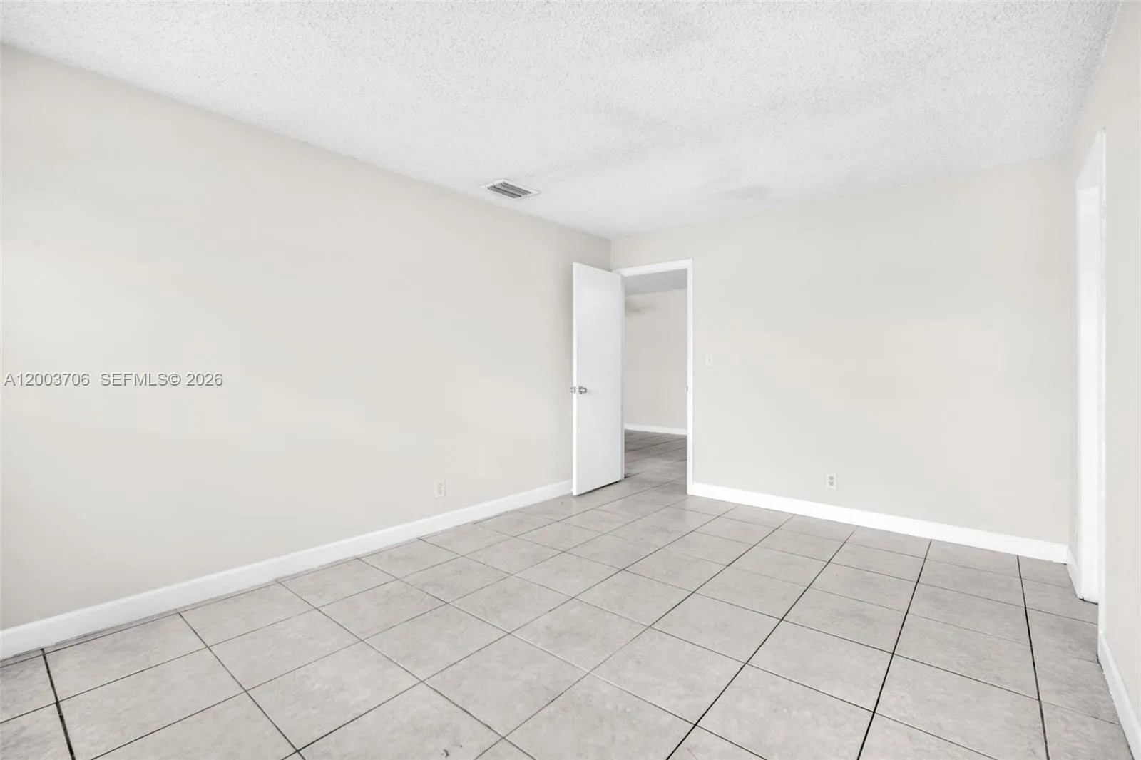 2125 Mckinley St Back, Hollywood, Florida 33020, Hollywood, Florida 33020, 3 Bedrooms Bedrooms, ,2 BathroomsBathrooms,Residential Lease,For Rent,2125 Mckinley St Back, Hollywood, Florida 33020,A12003706