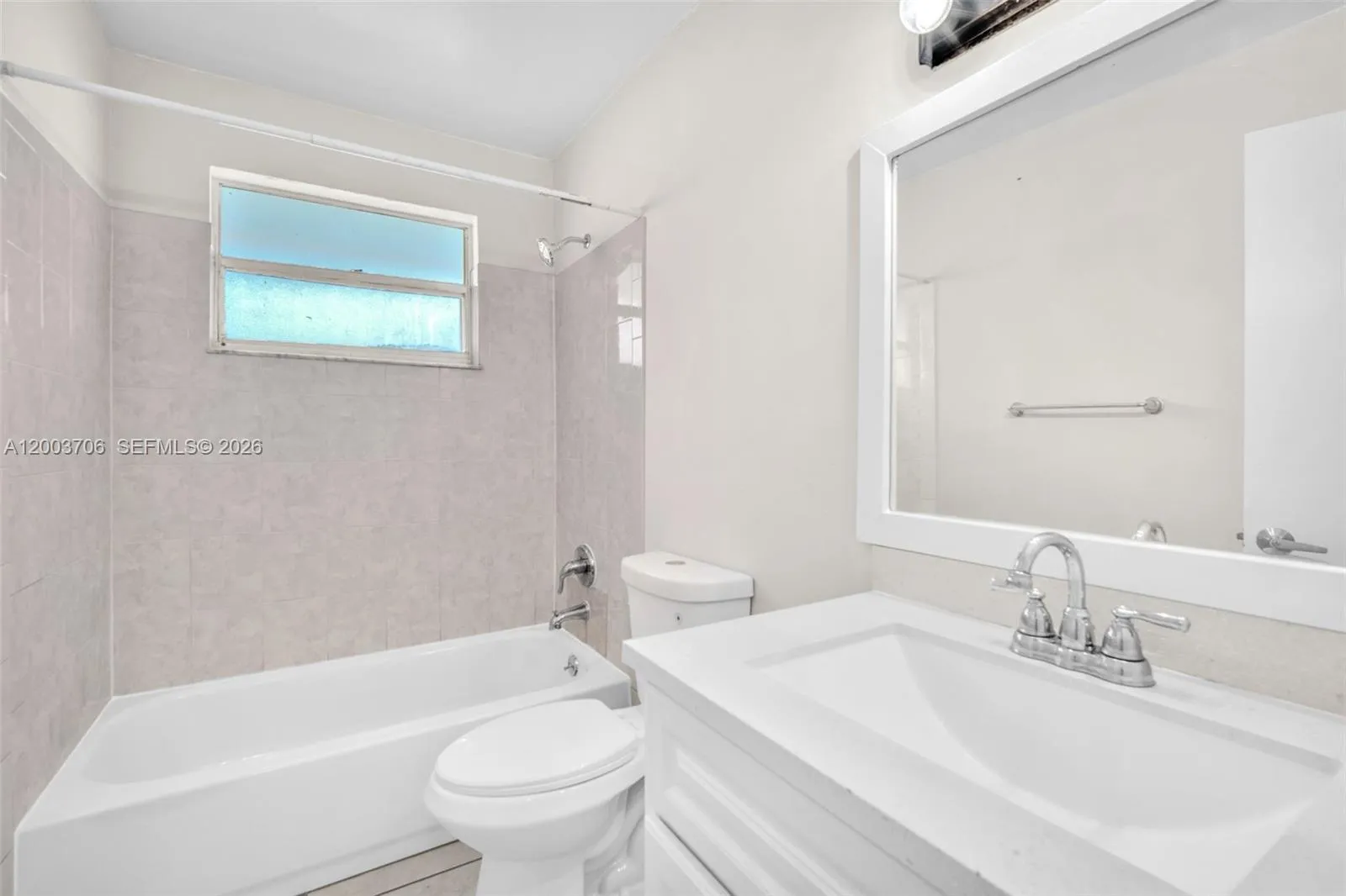 2125 Mckinley St Back, Hollywood, Florida 33020, Hollywood, Florida 33020, 3 Bedrooms Bedrooms, ,2 BathroomsBathrooms,Residential Lease,For Rent,2125 Mckinley St Back, Hollywood, Florida 33020,A12003706