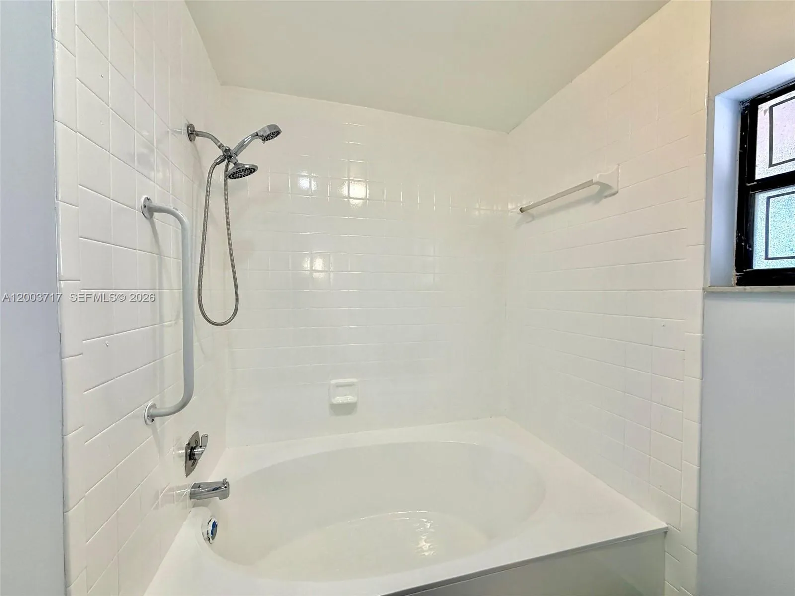 8176 Pine Cir, Tamarac, Florida 33321, Tamarac, Florida 33321, 3 Bedrooms Bedrooms, 1 Room Rooms,2 BathroomsBathrooms,Residential,For Sale,8176 Pine Cir, Tamarac, Florida 33321,A12003717