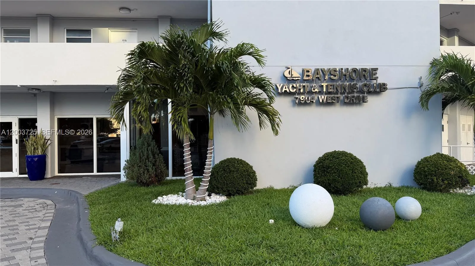 7904 West Dr Penthouse, North Bay Village, Florida, North Bay Village, Florida 33141, 1 Bedroom Bedrooms, 1 Room Rooms,1 BathroomBathrooms,Residential,For Sale,7904 West Dr Penthouse, North Bay Village, Florida,A12003725