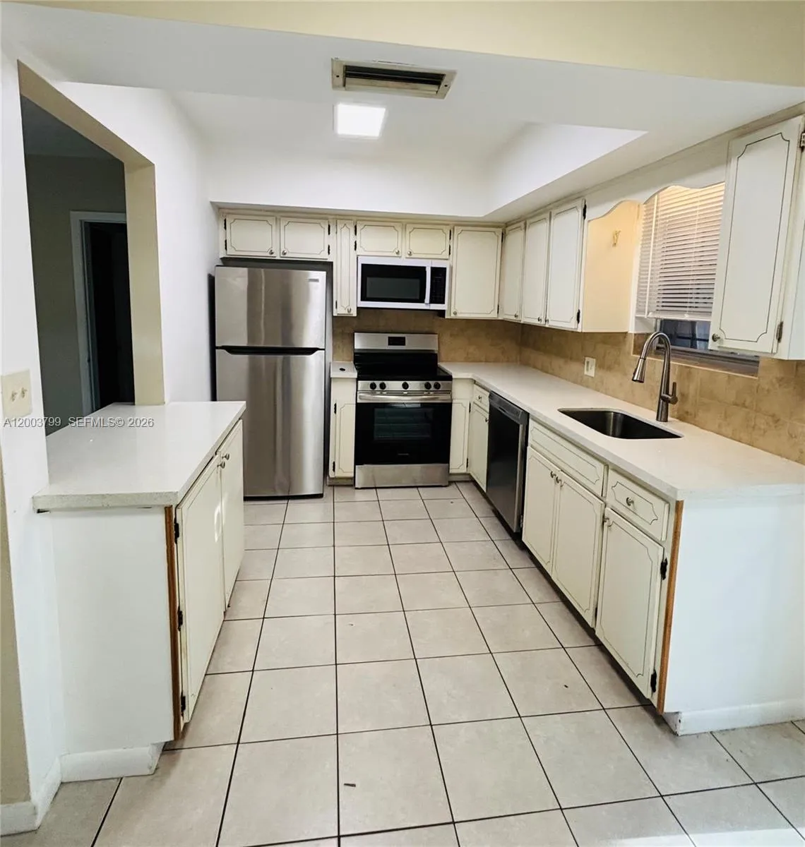 1050 Sw 2nd Ave 1050, Dania Beach, Florida 33004, Dania Beach, Florida 33004, 2 Bedrooms Bedrooms, ,2 BathroomsBathrooms,Residential Lease,For Rent,1050 Sw 2nd Ave 1050, Dania Beach, Florida 33004,A12003799
