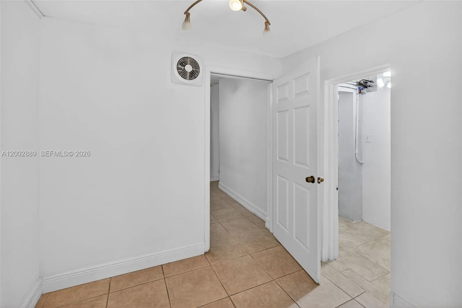 1130 Nw 34th Ave, Miami, Florida 33125, Miami, Florida 33125, ,Residential Income,For Sale,1130 Nw 34th Ave, Miami, Florida 33125,A12002889