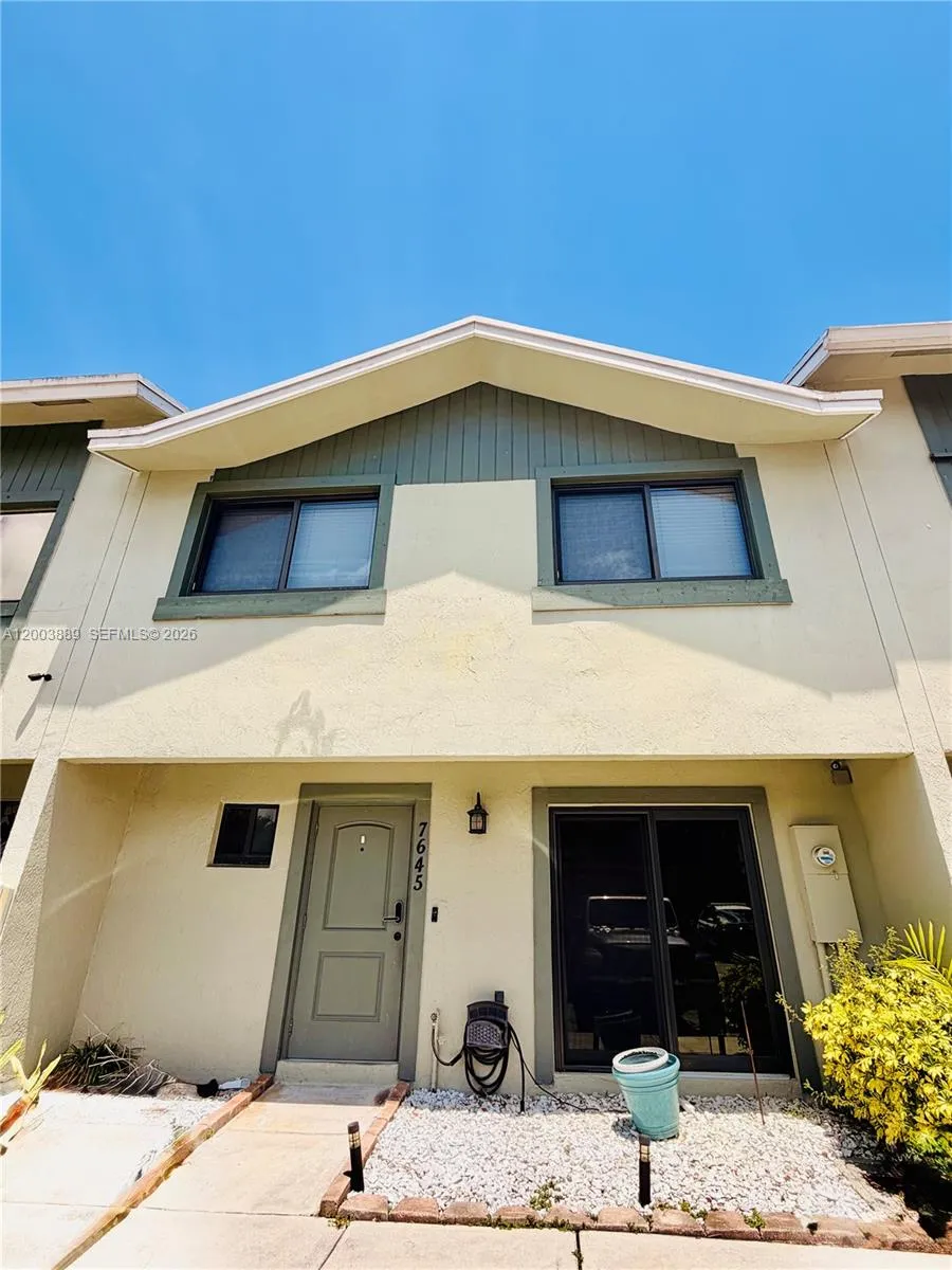 Sunrise, Florida 33351, Sunrise, Florida 33351, 3 Bedrooms Bedrooms, ,2 BathroomsBathrooms,Residential,For Sale, Sunrise, Florida 33351,A12003889