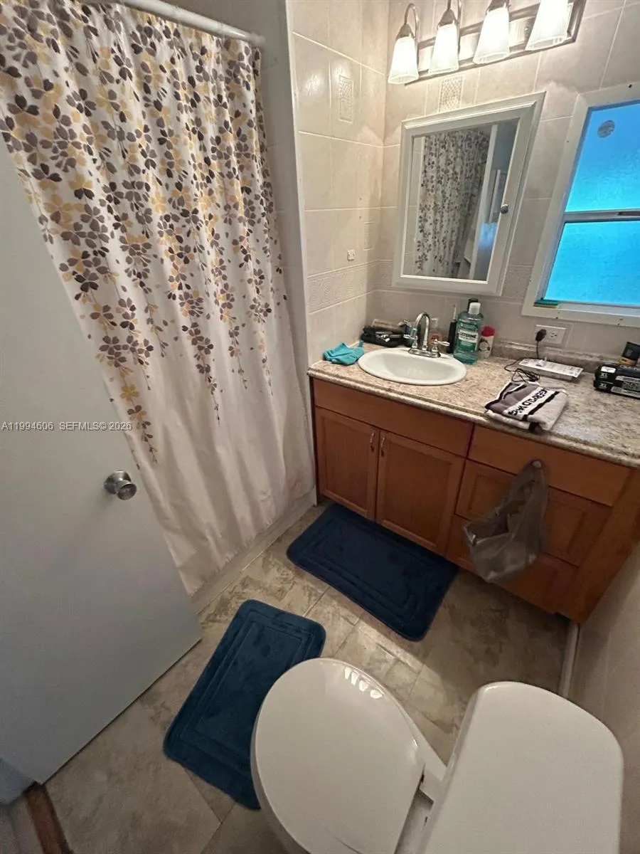 5210 35 Court, Davie, Florida 33314, Davie, Florida 33314, 2 Bedrooms Bedrooms, ,2 BathroomsBathrooms,Residential,For Sale,5210 35 Court, Davie, Florida 33314,A11994606