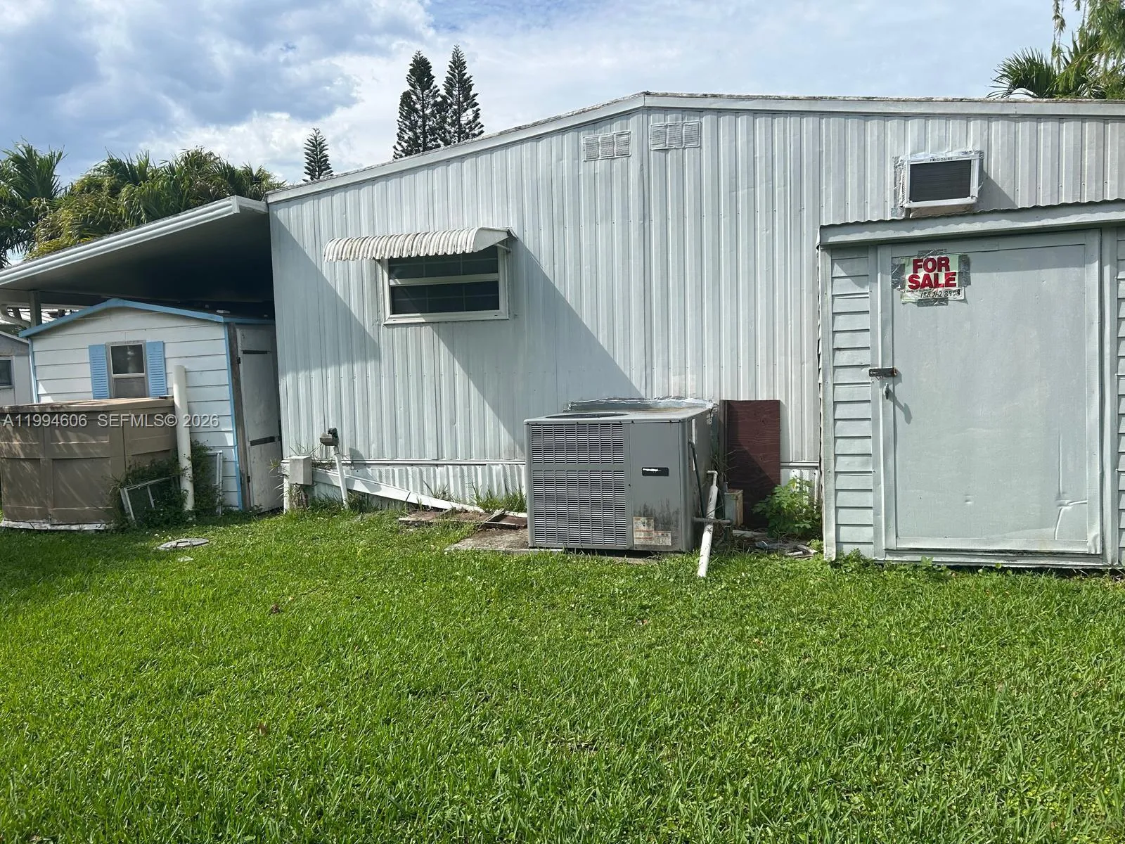 5210 35 Court, Davie, Florida 33314, Davie, Florida 33314, 2 Bedrooms Bedrooms, ,2 BathroomsBathrooms,Residential,For Sale,5210 35 Court, Davie, Florida 33314,A11994606