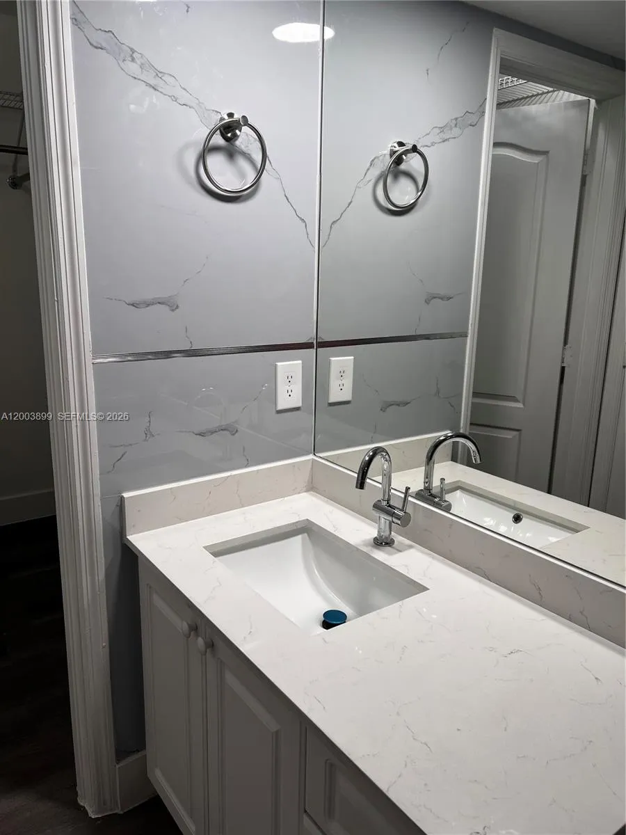 8000 W 28th Ct 107, Hialeah, Florida 33018, Hialeah, Florida 33018, 2 Bedrooms Bedrooms, ,2 BathroomsBathrooms,Residential Lease,For Rent,8000 W 28th Ct 107, Hialeah, Florida 33018,A12003899