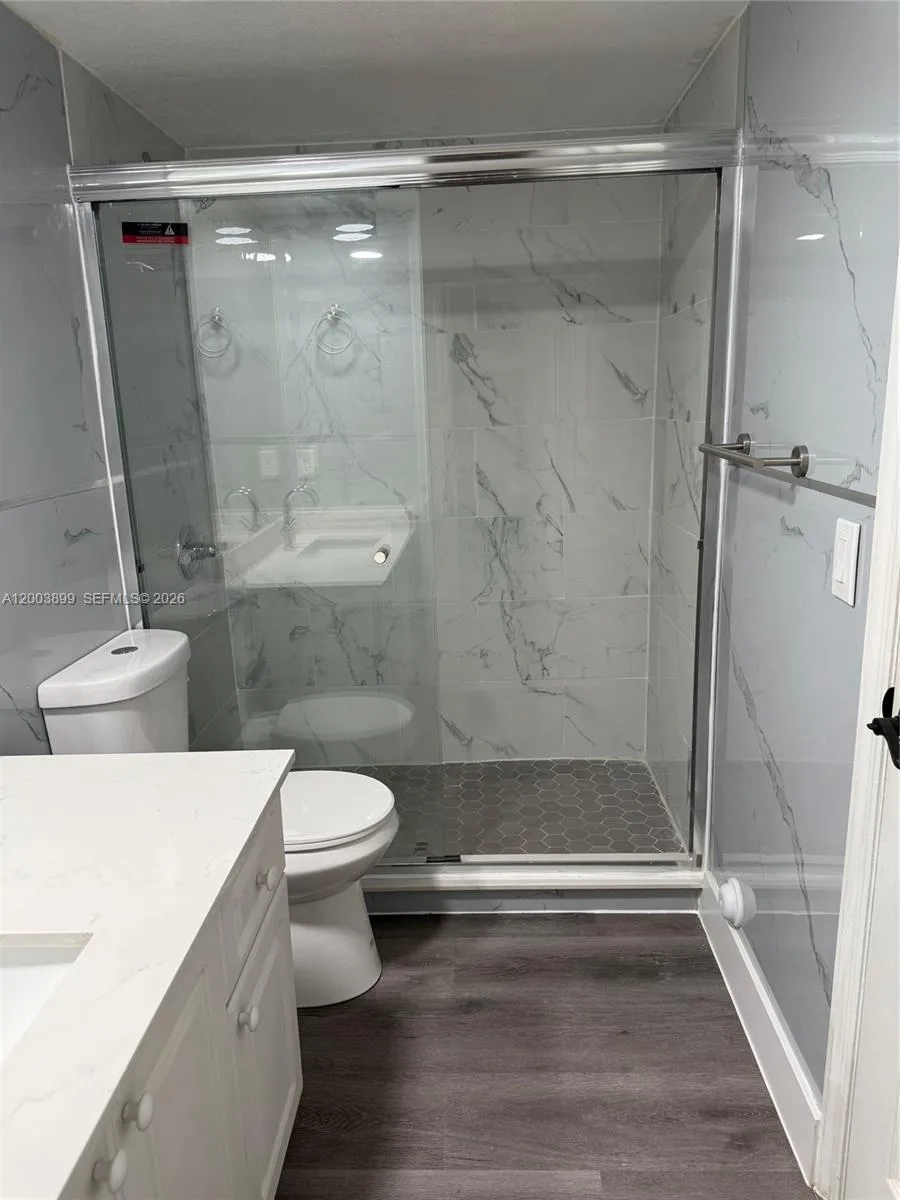 8000 W 28th Ct 107, Hialeah, Florida 33018, Hialeah, Florida 33018, 2 Bedrooms Bedrooms, ,2 BathroomsBathrooms,Residential Lease,For Rent,8000 W 28th Ct 107, Hialeah, Florida 33018,A12003899