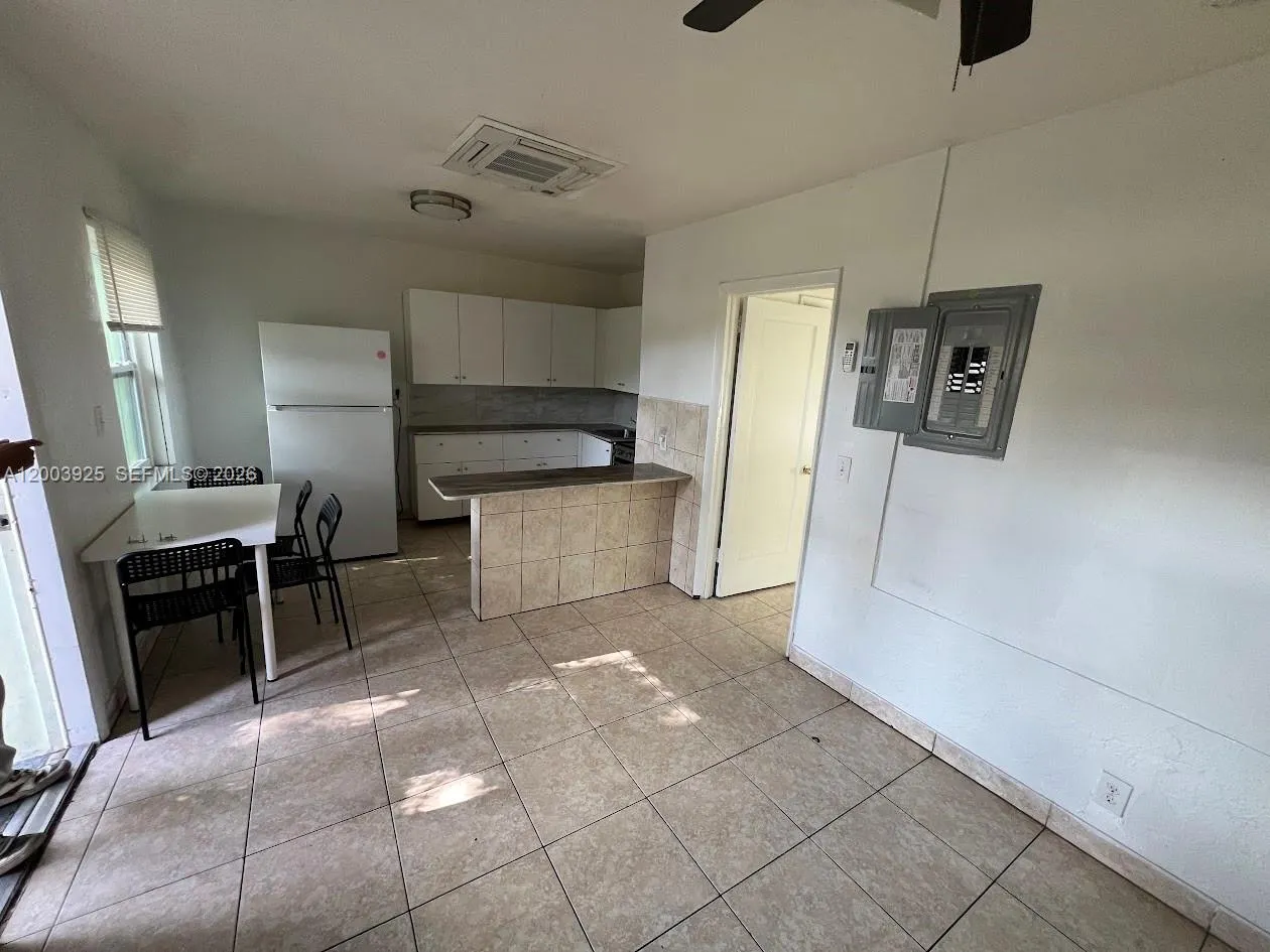 705-713 Ne 3rd St 1-9, Hallandale Beach, Florida 3, Hallandale Beach, Florida 33009, ,Commercial Sale,For Sale,705-713 Ne 3rd St 1-9, Hallandale Beach, Florida 3,A12003925