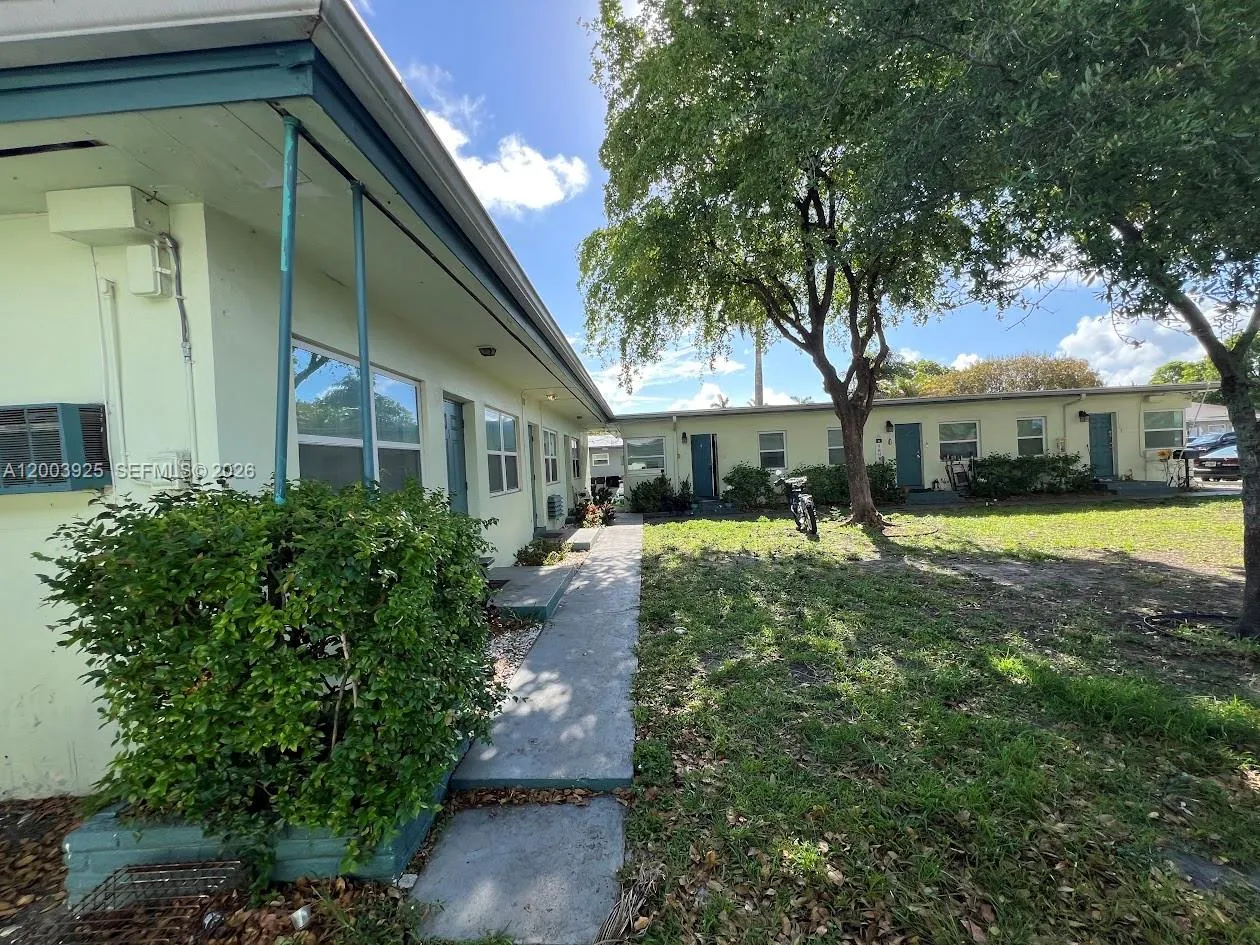 705-713 Ne 3rd St 1-9, Hallandale Beach, Florida 3, Hallandale Beach, Florida 33009, ,Commercial Sale,For Sale,705-713 Ne 3rd St 1-9, Hallandale Beach, Florida 3,A12003925