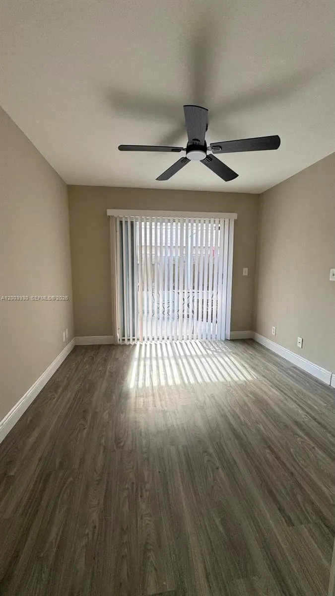 12153 Nw 36th Pl 2-l, Sunrise, Florida 33323, Sunrise, Florida 33323, 1 Bedroom Bedrooms, ,1 BathroomBathrooms,Residential Lease,For Rent,12153 Nw 36th Pl 2-l, Sunrise, Florida 33323,A12003930