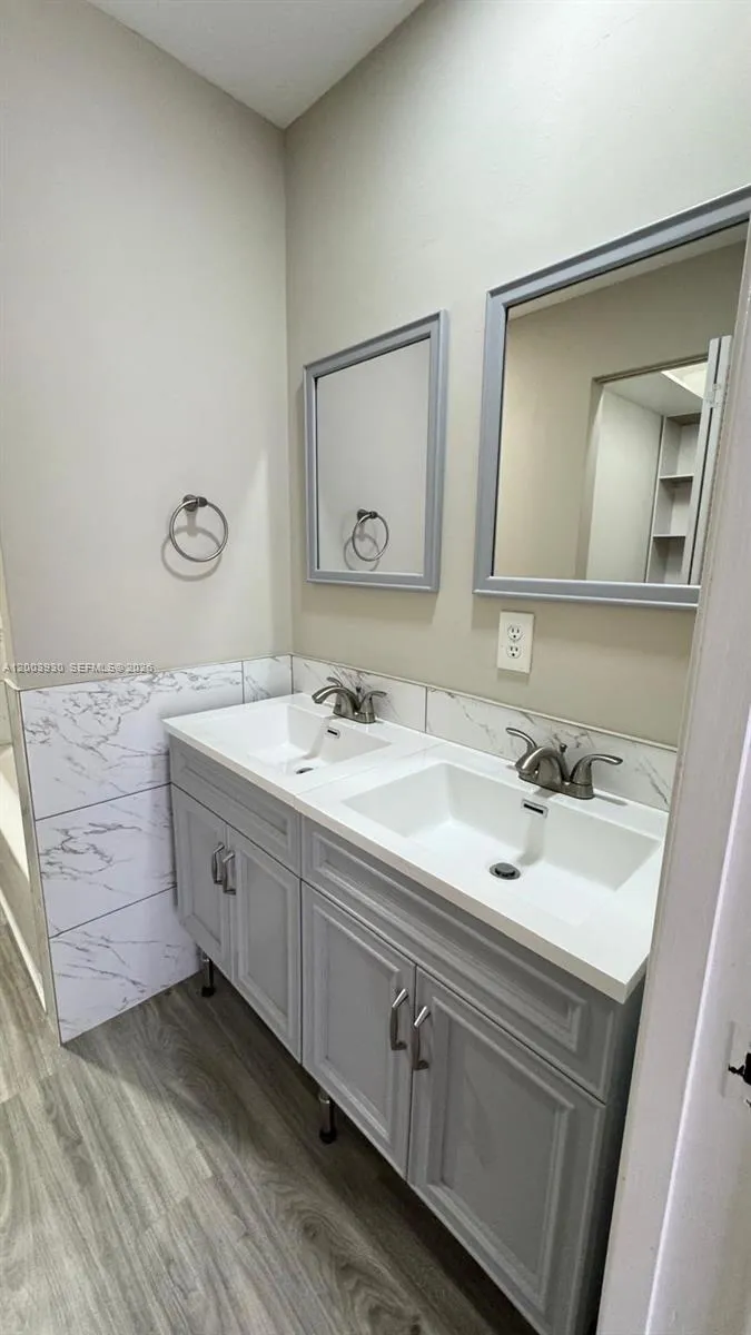 12153 Nw 36th Pl 2-l, Sunrise, Florida 33323, Sunrise, Florida 33323, 1 Bedroom Bedrooms, ,1 BathroomBathrooms,Residential Lease,For Rent,12153 Nw 36th Pl 2-l, Sunrise, Florida 33323,A12003930