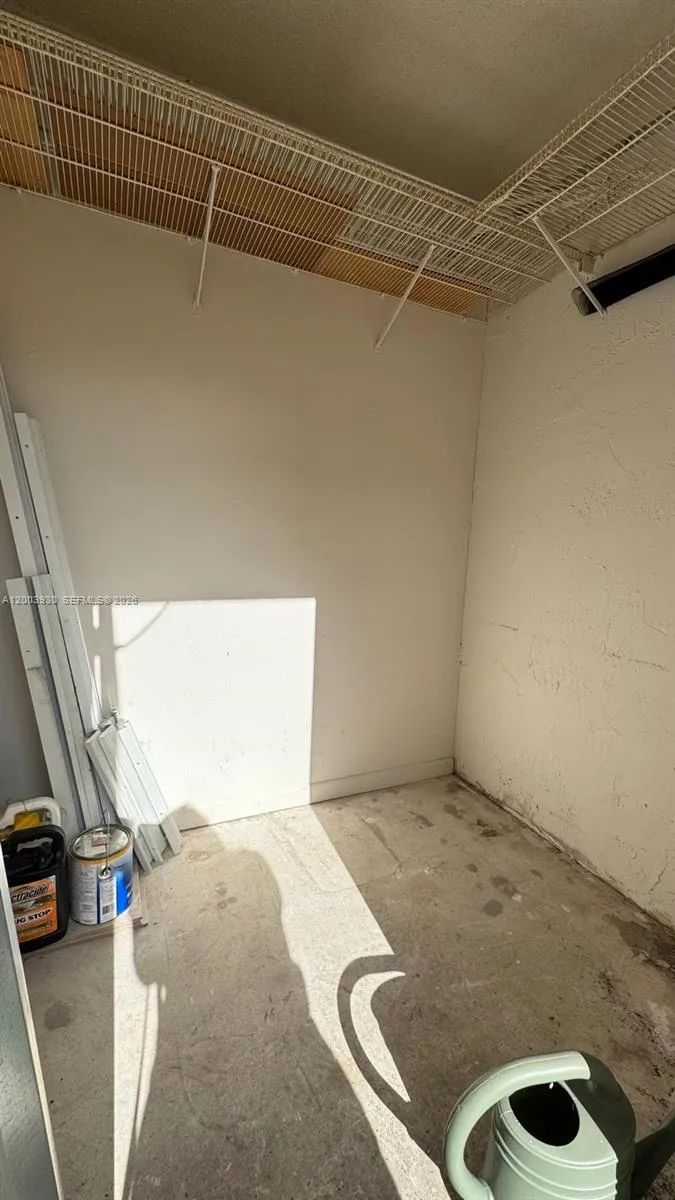PRIVATE STORAGE