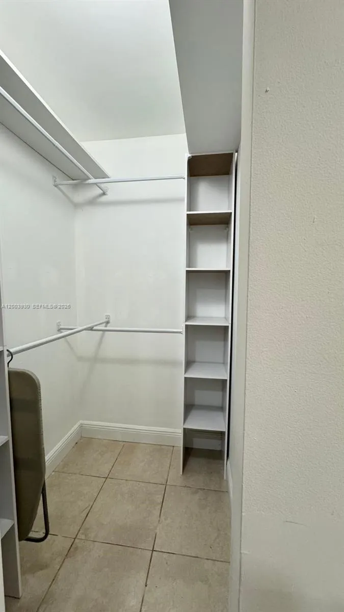 12153 Nw 36th Pl 2-l, Sunrise, Florida 33323, Sunrise, Florida 33323, 1 Bedroom Bedrooms, ,1 BathroomBathrooms,Residential Lease,For Rent,12153 Nw 36th Pl 2-l, Sunrise, Florida 33323,A12003930