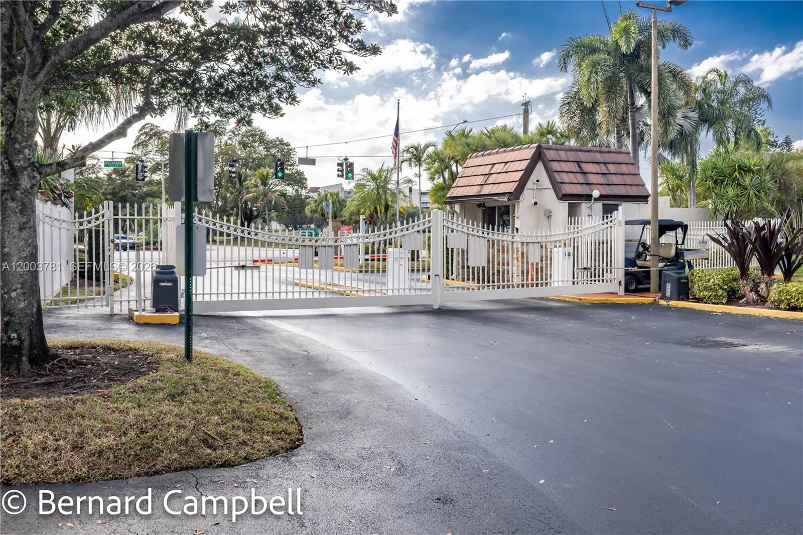 3940 Inverrary Blvd 403-a, Lauderhill, Florida 333, Lauderhill, Florida 33319, 2 Bedrooms Bedrooms, ,2 BathroomsBathrooms,Residential,For Sale,3940 Inverrary Blvd 403-a, Lauderhill, Florida 333,A12003781