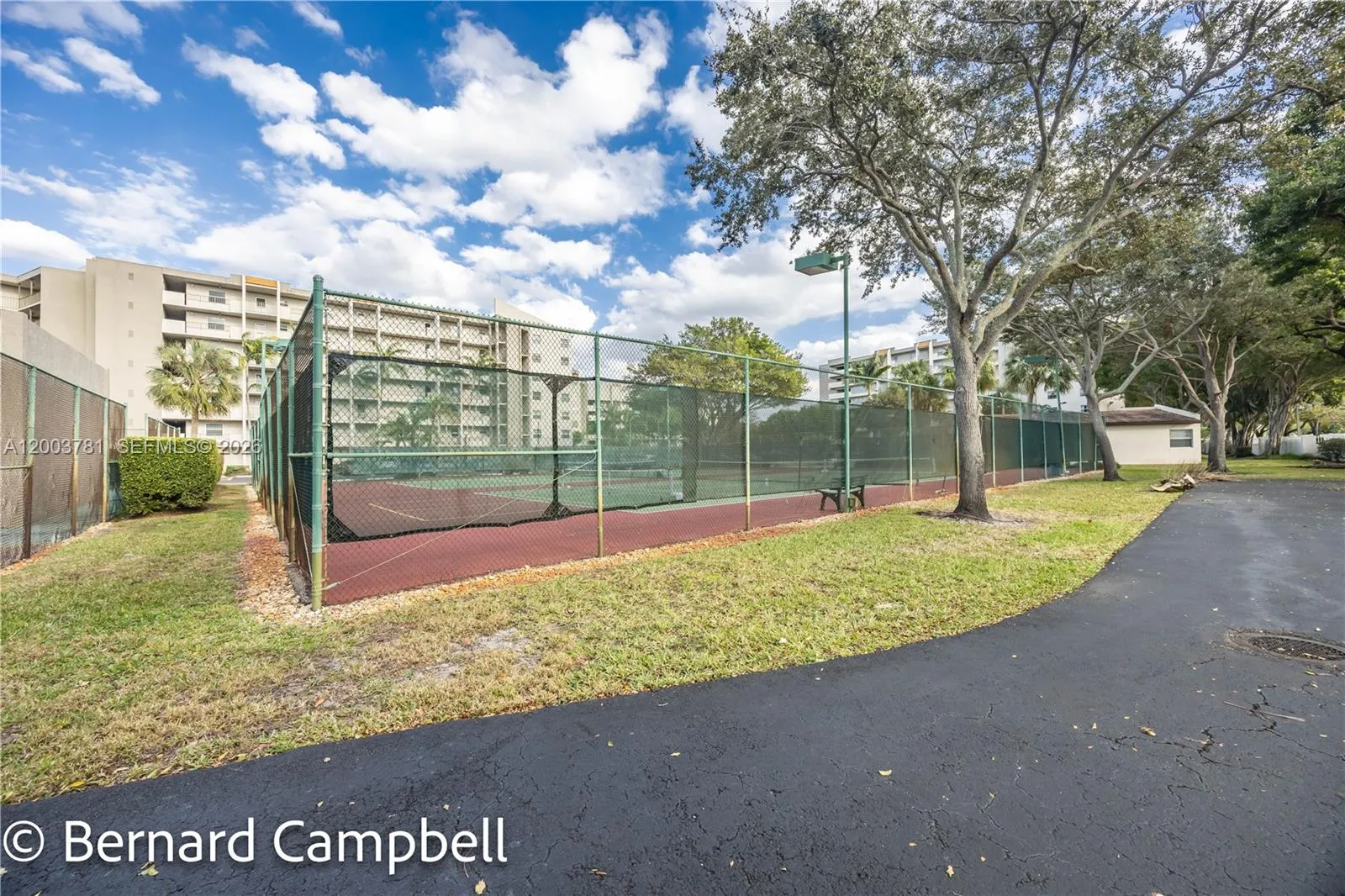 3940 Inverrary Blvd 403-a, Lauderhill, Florida 333, Lauderhill, Florida 33319, 2 Bedrooms Bedrooms, ,2 BathroomsBathrooms,Residential,For Sale,3940 Inverrary Blvd 403-a, Lauderhill, Florida 333,A12003781