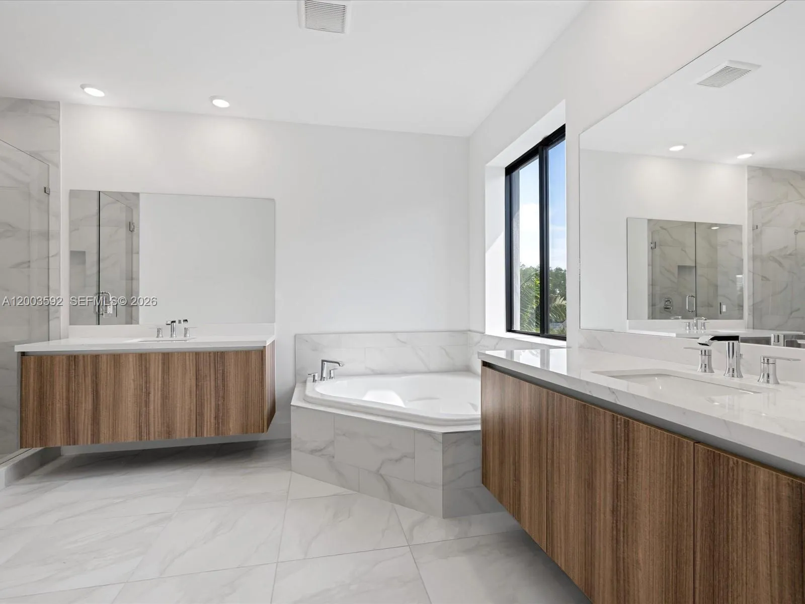 19602 Ne 14 Ct 0, Miami, Florida 33179, Miami, Florida 33179, 5 Bedrooms Bedrooms, ,4 BathroomsBathrooms,Residential Lease,For Rent,19602 Ne 14 Ct 0, Miami, Florida 33179,A12003592