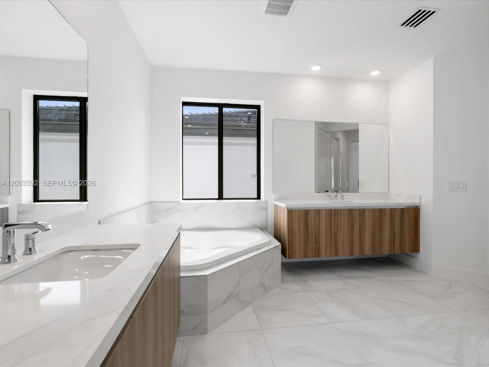 19602 Ne 14 Ct 0, Miami, Florida 33179, Miami, Florida 33179, 5 Bedrooms Bedrooms, ,4 BathroomsBathrooms,Residential Lease,For Rent,19602 Ne 14 Ct 0, Miami, Florida 33179,A12003592