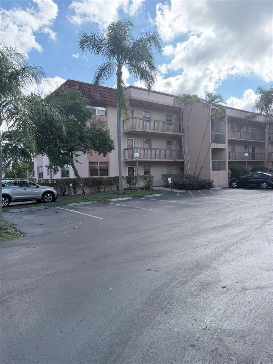 3040 Holiday Springs Blvd 110, Margate, Florida 33, Margate, Florida 33063, 1 Bedroom Bedrooms, ,1 BathroomBathrooms,Residential,For Sale,3040 Holiday Springs Blvd 110, Margate, Florida 33,A12002313