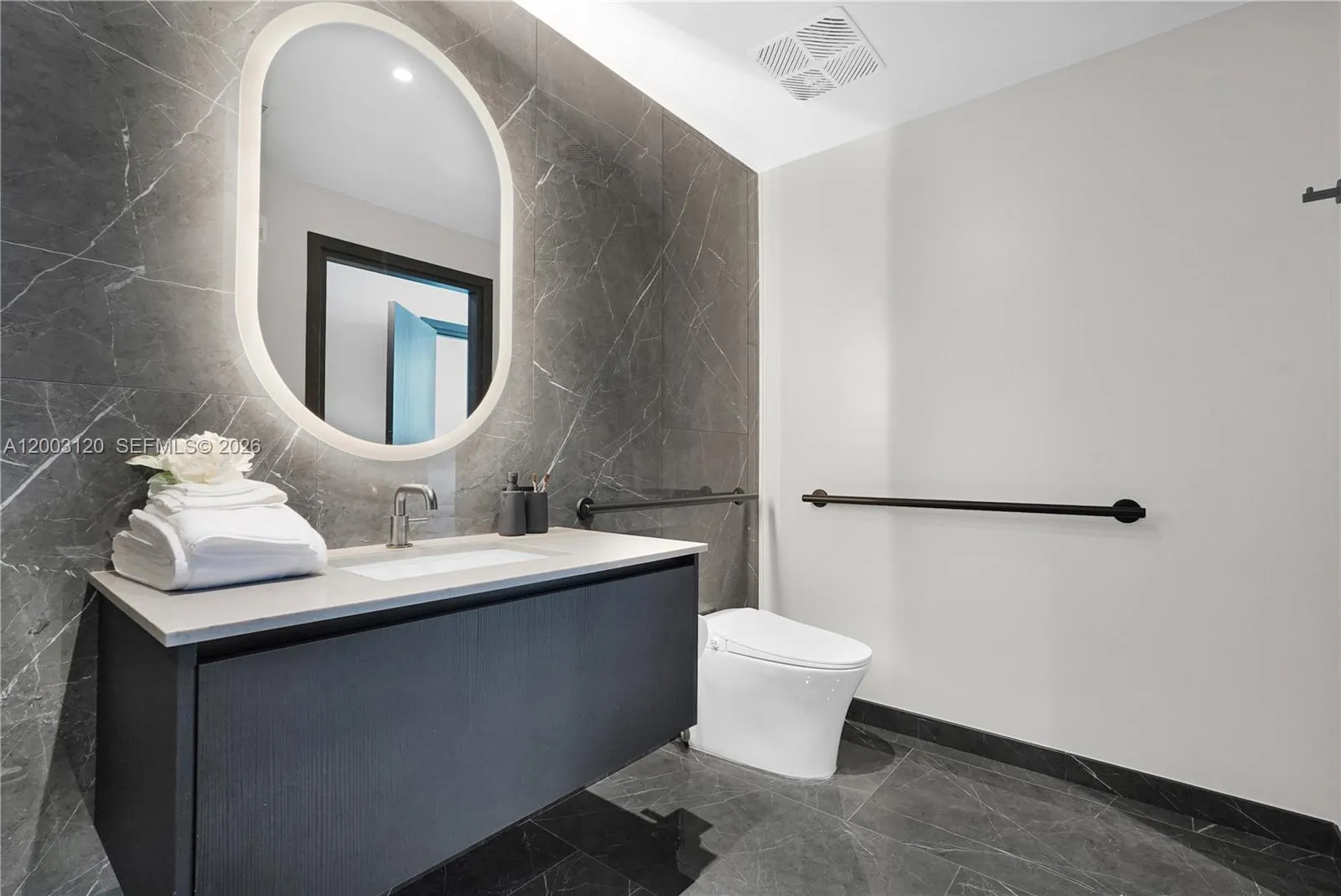 20 Ne 11th St 4006, Miami, Florida 33132, Miami, Florida 33132, 2 Bedrooms Bedrooms, ,2 BathroomsBathrooms,Residential,For Sale,20 Ne 11th St 4006, Miami, Florida 33132,A12003120
