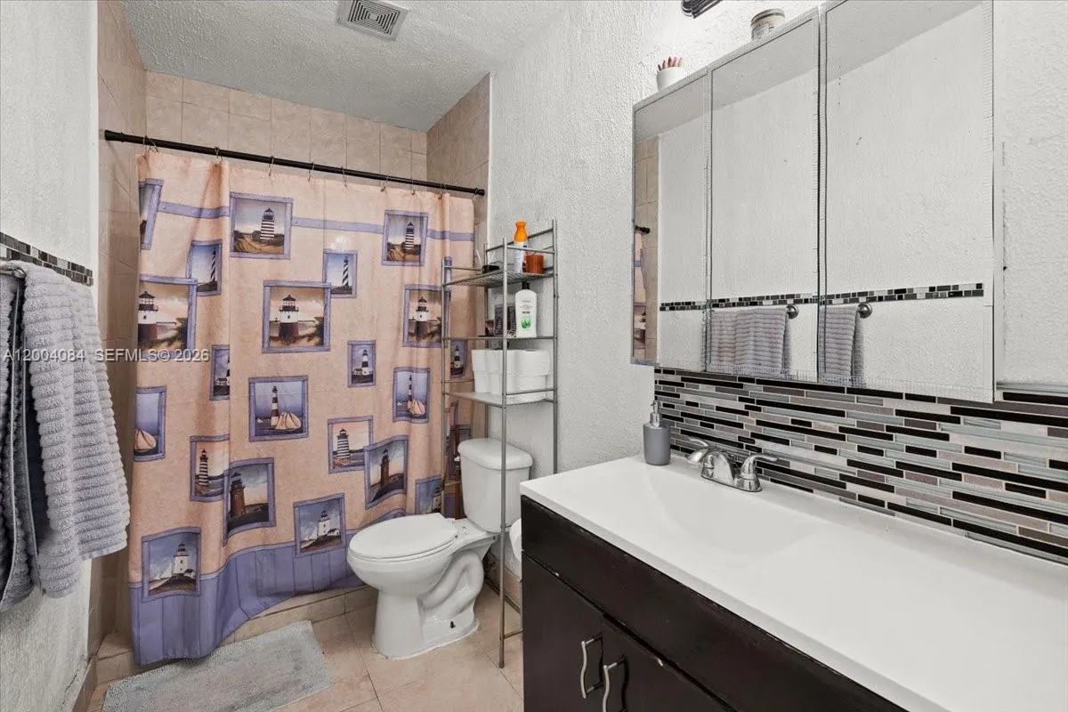 9025 Sw 36th St, Miami, Florida 33165, Miami, Florida 33165, 3 Bedrooms Bedrooms, ,2 BathroomsBathrooms,Residential,For Sale,9025 Sw 36th St, Miami, Florida 33165,A12004084