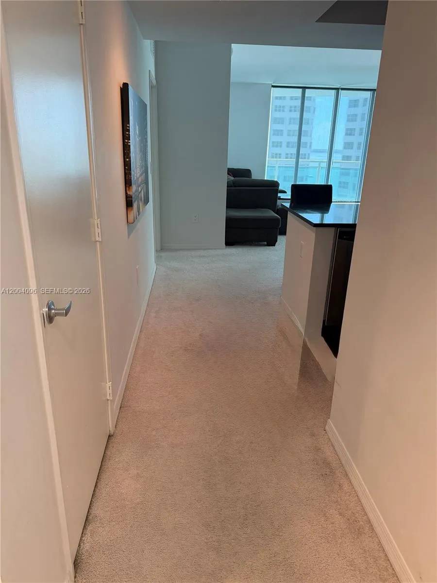 Miami, Florida 33131, 2 Bedrooms Bedrooms, ,2 BathroomsBathrooms,Residential Lease,For Rent,A12004096