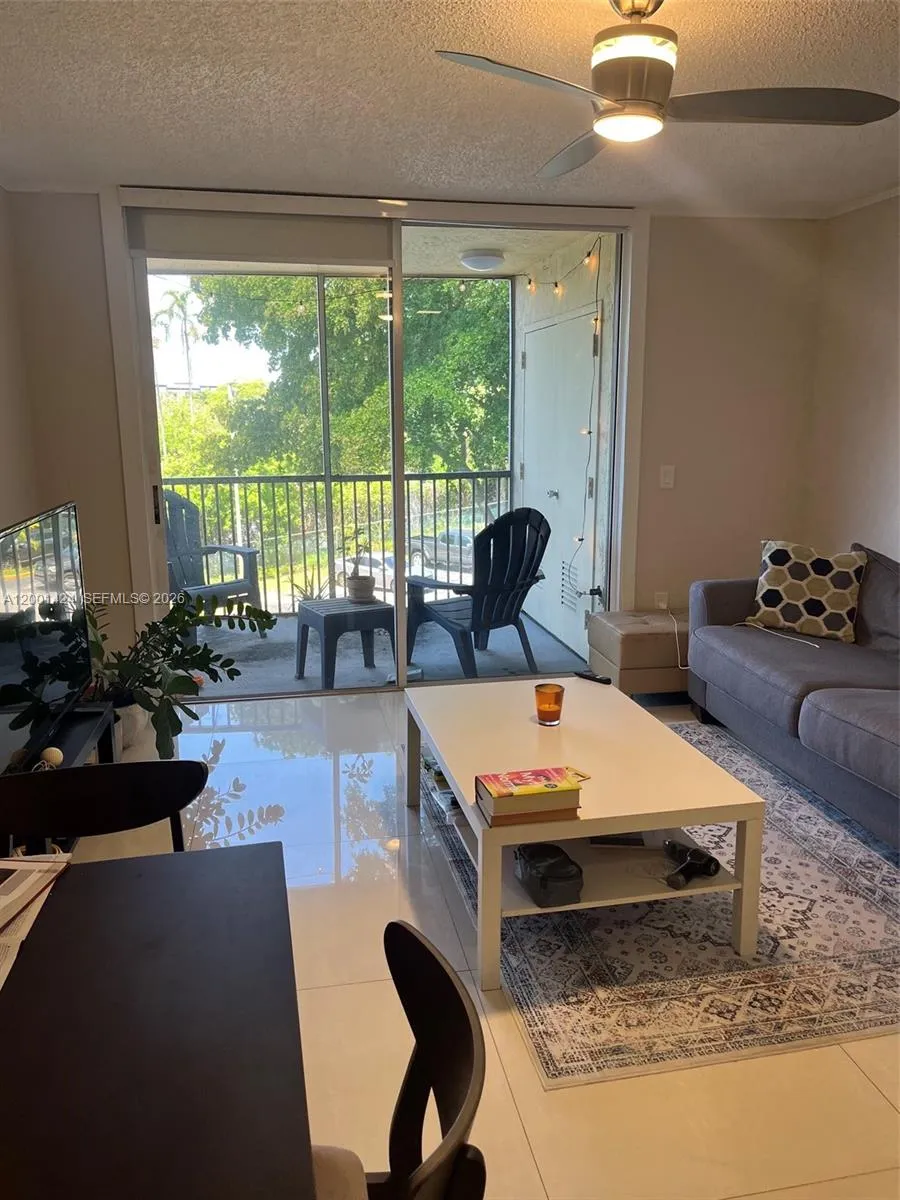8245 Lake Dr 301, Doral, Florida 33166, Doral, Florida 33166, 1 Bedroom Bedrooms, ,1 BathroomBathrooms,Residential Lease,For Rent,8245 Lake Dr 301, Doral, Florida 33166,A12001424