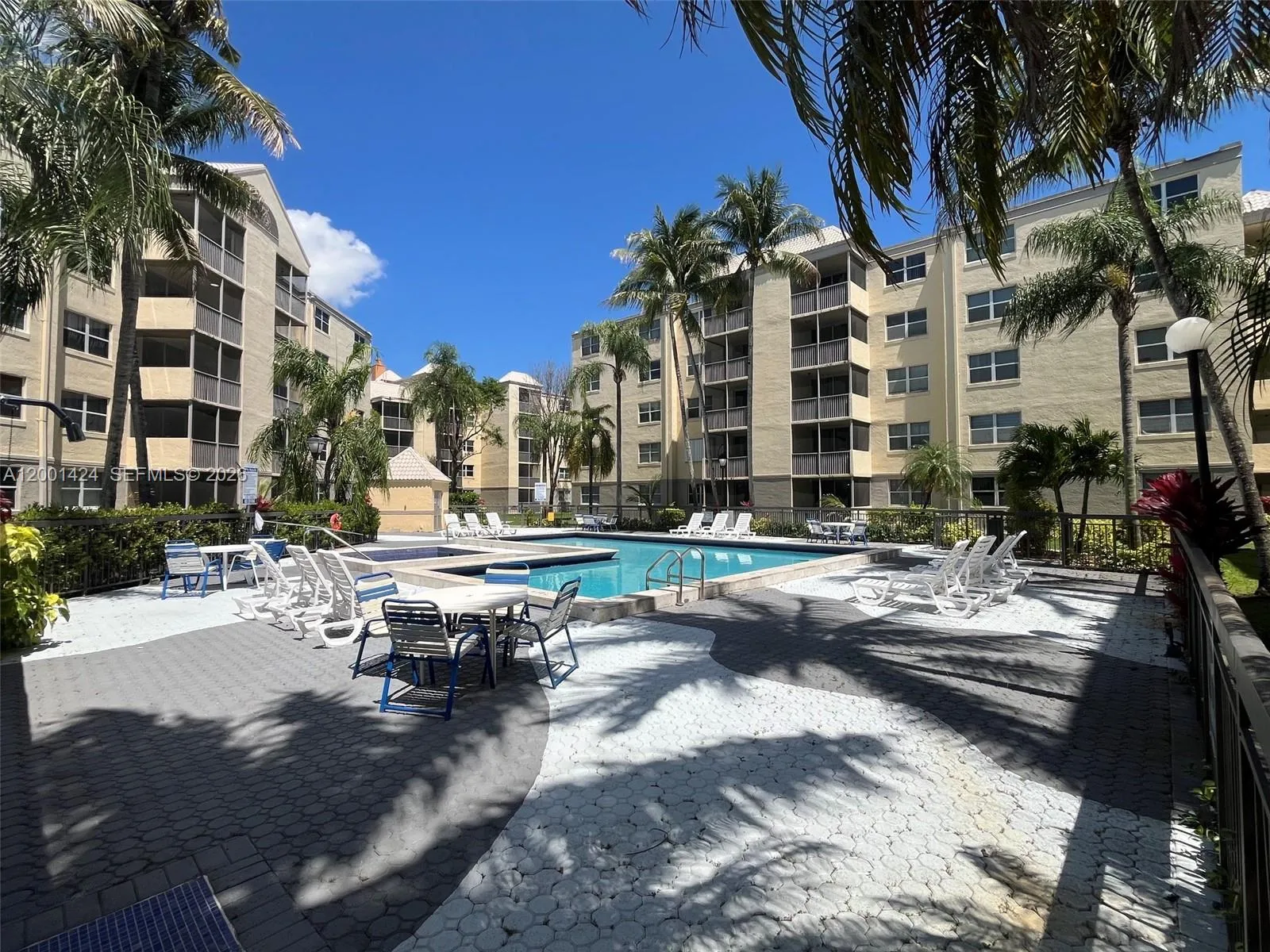 8245 Lake Dr 301, Doral, Florida 33166, Doral, Florida 33166, 1 Bedroom Bedrooms, ,1 BathroomBathrooms,Residential Lease,For Rent,8245 Lake Dr 301, Doral, Florida 33166,A12001424