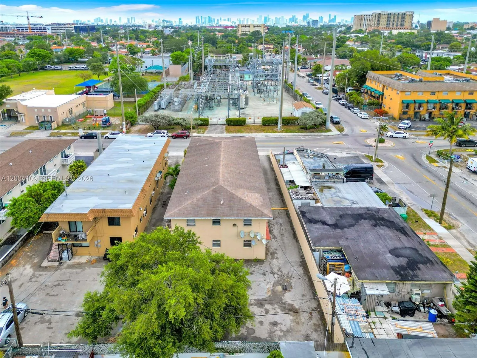 410 Nw 47th Ave, Miami, Florida 33126, Miami, Florida 33126, ,Residential Income,For Sale,410 Nw 47th Ave, Miami, Florida 33126,A12004109