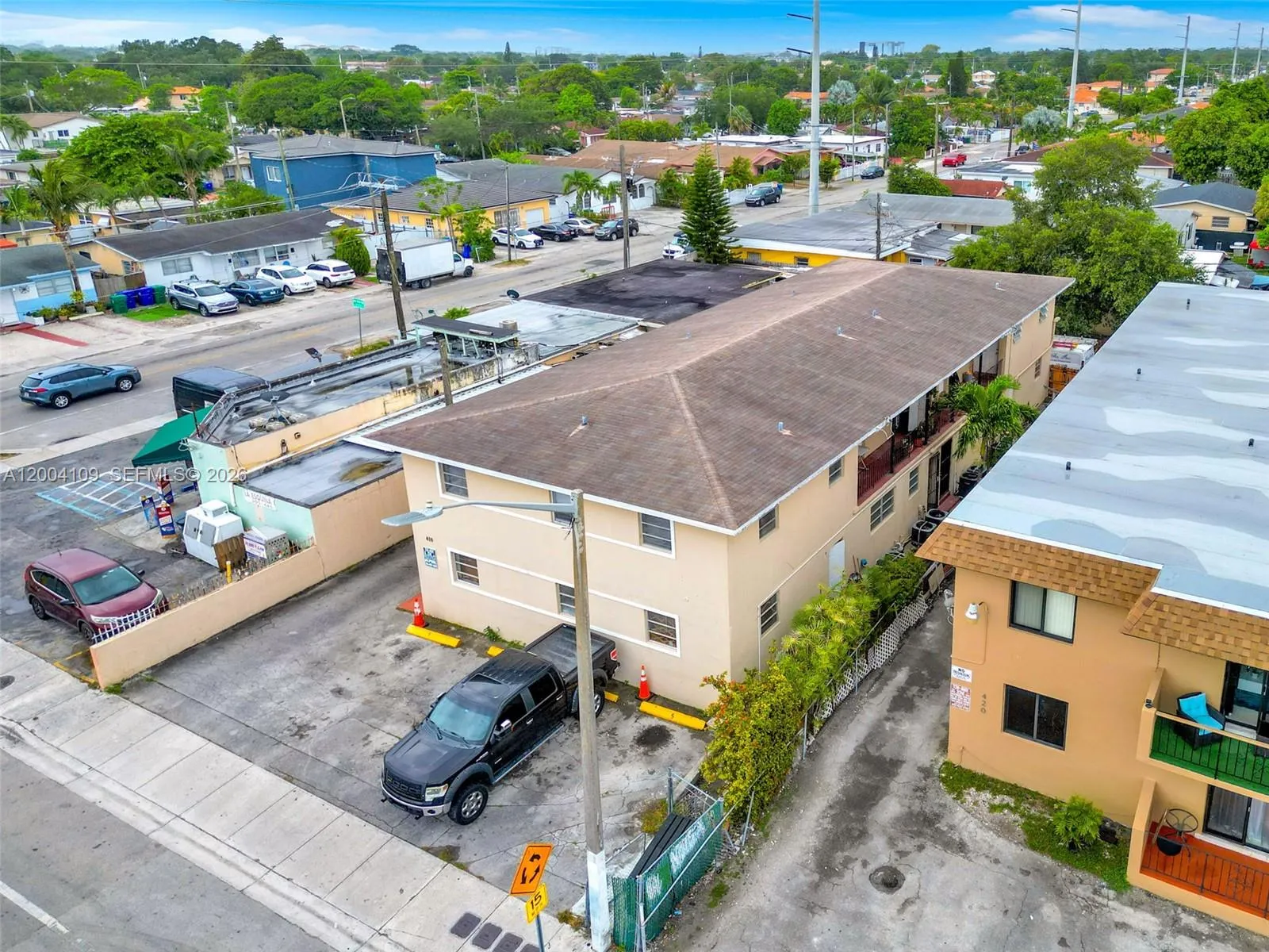 410 Nw 47th Ave, Miami, Florida 33126, Miami, Florida 33126, ,Residential Income,For Sale,410 Nw 47th Ave, Miami, Florida 33126,A12004109