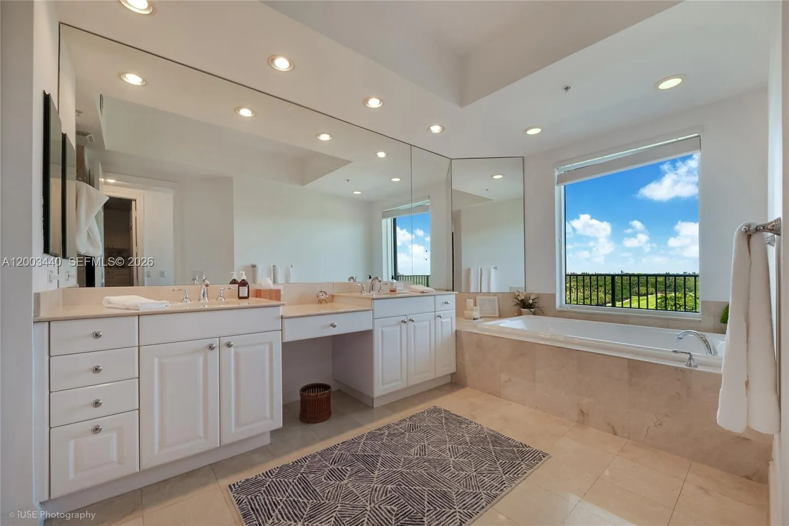 13621 Deering Bay Dr 801, Coral Gables, Florida 33, Coral Gables, Florida 33158, 3 Bedrooms Bedrooms, ,3 BathroomsBathrooms,Residential,For Sale,13621 Deering Bay Dr 801, Coral Gables, Florida 33,A12003440