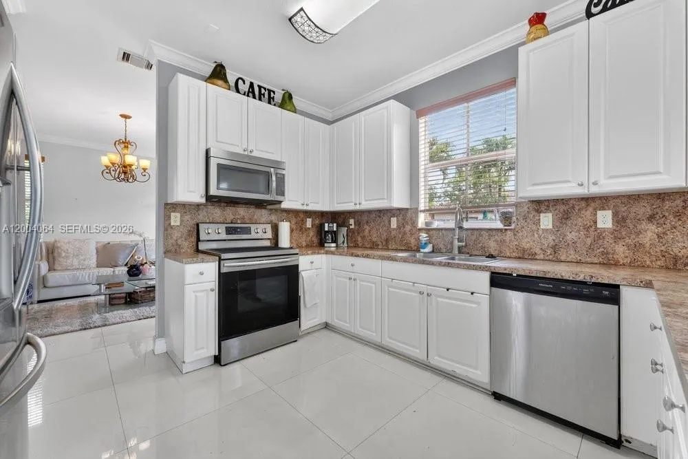 15465 Sw 117th St, Miami, Florida 33196, Miami, Florida 33196, 5 Bedrooms Bedrooms, ,3 BathroomsBathrooms,Residential,For Sale,15465 Sw 117th St, Miami, Florida 33196,A12004064