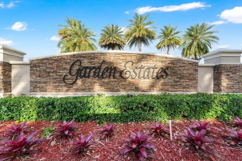 15465 Sw 117th St, Miami, Florida 33196, Miami, Florida 33196, 5 Bedrooms Bedrooms, ,3 BathroomsBathrooms,Residential,For Sale,15465 Sw 117th St, Miami, Florida 33196,A12004064